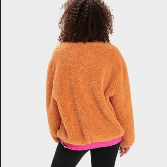 UGG Niko Sherpa / Fleece Crewneck Pullover Sweater Orange / Pink size XS - Picture 3 of 10